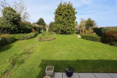 4 bedroom detached house for sale - High Road East, Suffolk IP11