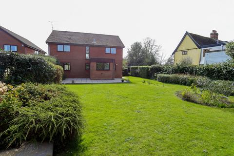 4 bedroom detached house for sale, High Road East, Suffolk IP11