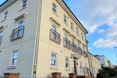 2 bedroom flat to rent, Kempley Close, Cheltenham