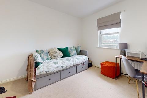 2 bedroom flat to rent, Kempley Close, Cheltenham