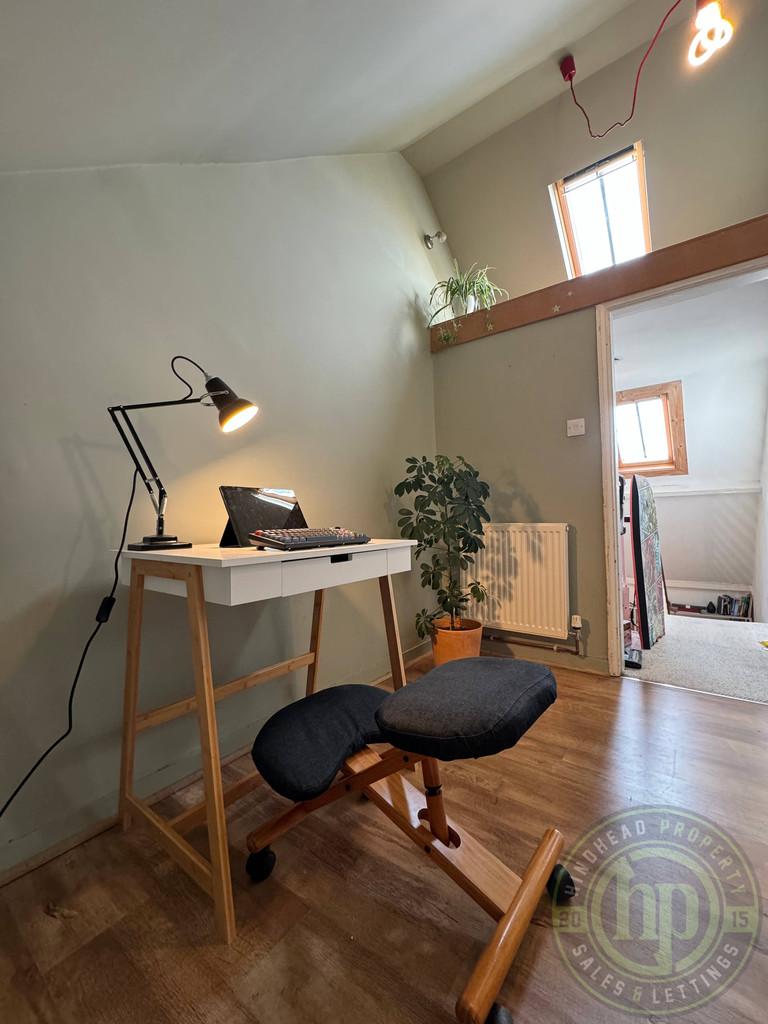 Bedroom 4 / Office