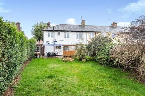 4 bedroom semi-detached house for sale - Glebe Road, Hayes, Greater London, UB3