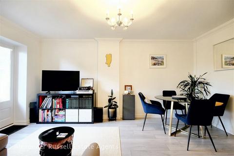 Flat 1, Marine Heights, 53 Beach Road, Westgate-on-sea, CT8 8AD
