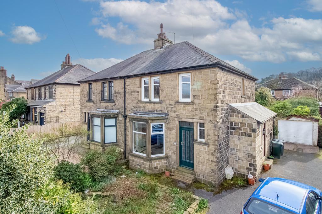 Holmfirth Road Meltham Holmfirth 3 Bed Semi Detached House £270 000