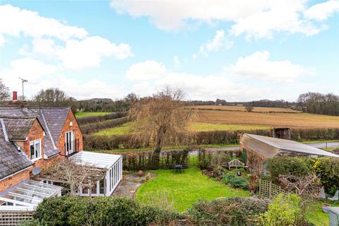 4 bedroom semi-detached house for sale, Chetwode, Buckingham, Buckinghamshire, MK18