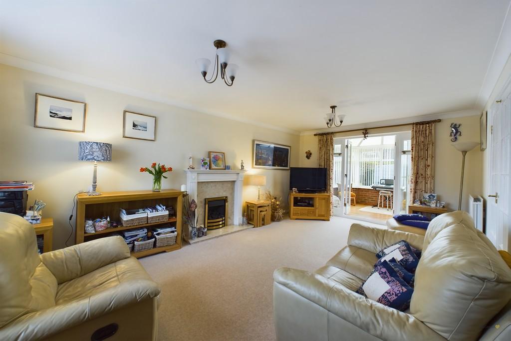 Alexandra Drive, Yoxall 4 bed detached house for sale £560,000