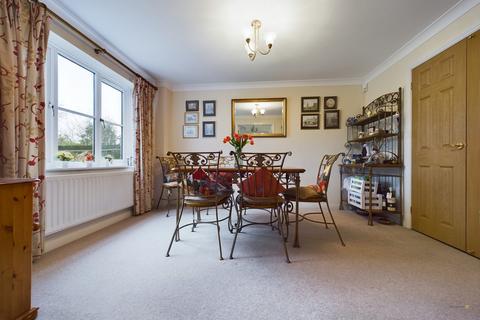 28 Alexandra Drive, Yoxall, Burton-on-trent, DE13 8PL