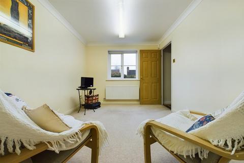 28 Alexandra Drive, Yoxall, Burton-on-trent, DE13 8PL