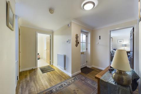 28 Alexandra Drive, Yoxall, Burton-on-trent, DE13 8PL