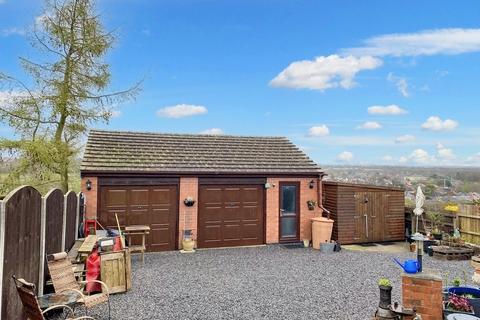 3 bedroom detached bungalow for sale, Field Lane, Burton-Upon-Trent