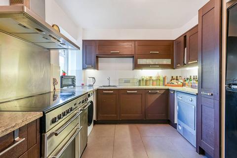 2 bedroom flat for sale, Sutton Court Road, Chiswick, London, W4