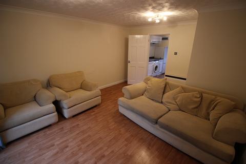 undefined, Hollow Rise, High Wycombe, HP13