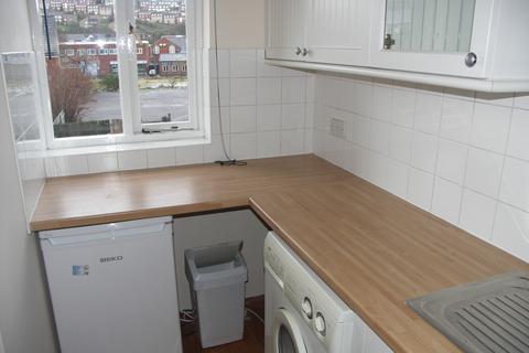 1 bedroom flat to rent, Jubilee Court, High Wycombe, HP11
