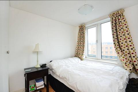 2 bedroom flat for sale - Owen Street, Angel, London, EC1V