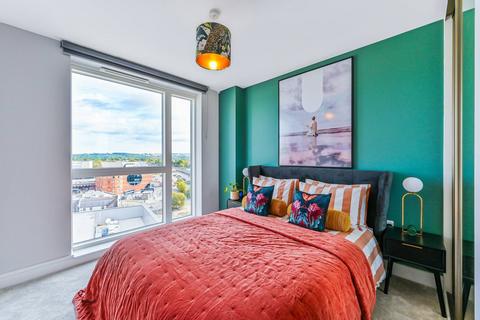 2 bedroom flat to rent - Kooky, Croydon, Redhill, RH1