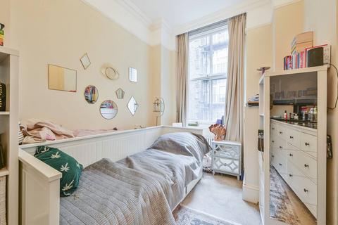 3 bedroom flat to rent, Bickenhall Street, Marylebone, London, W1U