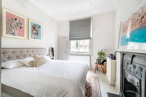 1 bedroom flat for sale, Cornwall Crescent, Notting Hill, London, W11
