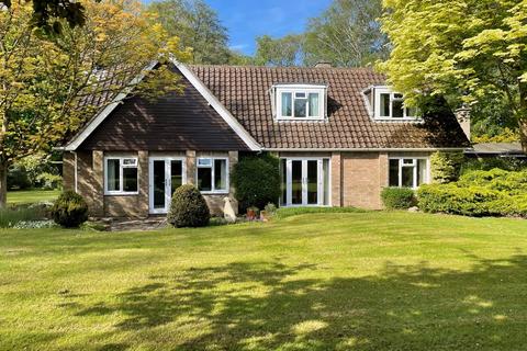 5 bedroom chalet for sale, Dagworth, Stowmarket