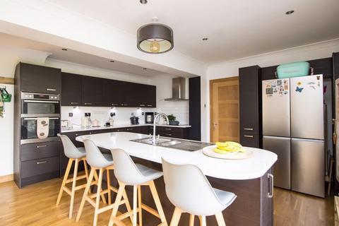 1 Breaksea Close, Sully, Penarth, CF64 5ST