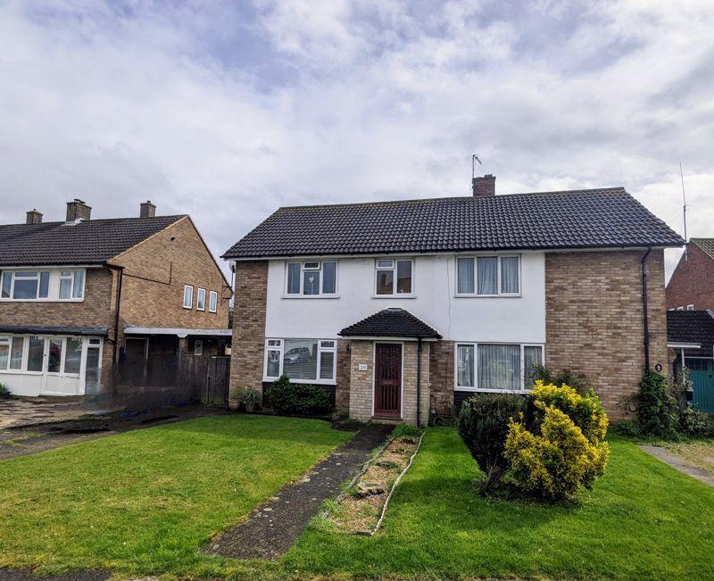 Handel Walk, Tonbridge, TN10 4DG 3 bed semidetached house for sale £