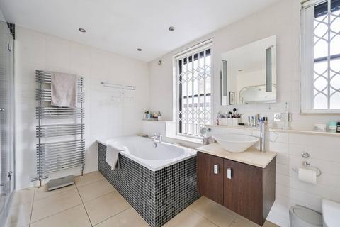 178c Drury Lane, London, WC2B 5QF