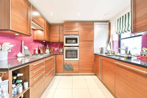 3 bedroom flat for sale, Drury Lane, Covent Garden, London, WC2B