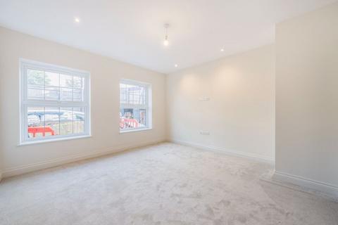 3 bedroom end of terrace house for sale - Coulsdon Court Road, Coulsdon
