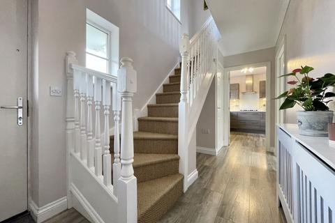 89 Treffry Road, Truro, TR1 1WE