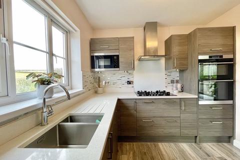 89 Treffry Road, Truro, TR1 1WE