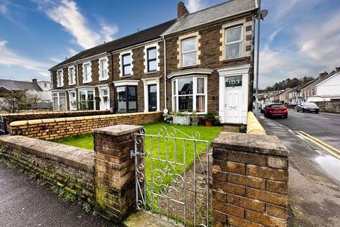 4 bedroom end of terrace house for sale, Gnoll Park Road, Neath, SA11 3DH
