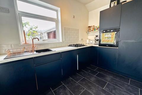 4 bedroom end of terrace house for sale, Gnoll Park Road, Neath, SA11 3DH