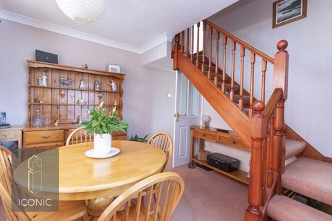 3 bedroom chalet for sale - Roedich Drive, Taverham, Norwich