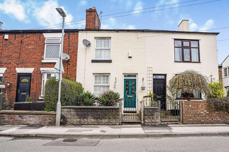 Park Lane, Poynton 2 bed terraced house for sale £295,000