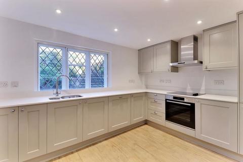 4 bedroom terraced house for sale, High Street, Brenchley