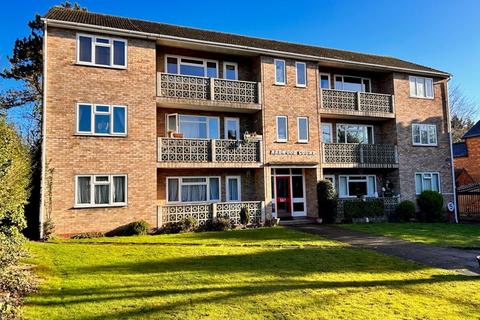 2 bedroom apartment for sale - 567 Chester Road, Sutton Coldfield, B73 5HU