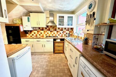 3 bedroom semi-detached house for sale - Orchard Close, Fawley