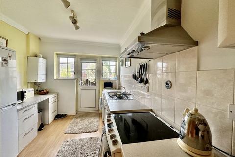 4 bedroom detached bungalow for sale, Mountfield, Hythe, Southampton
