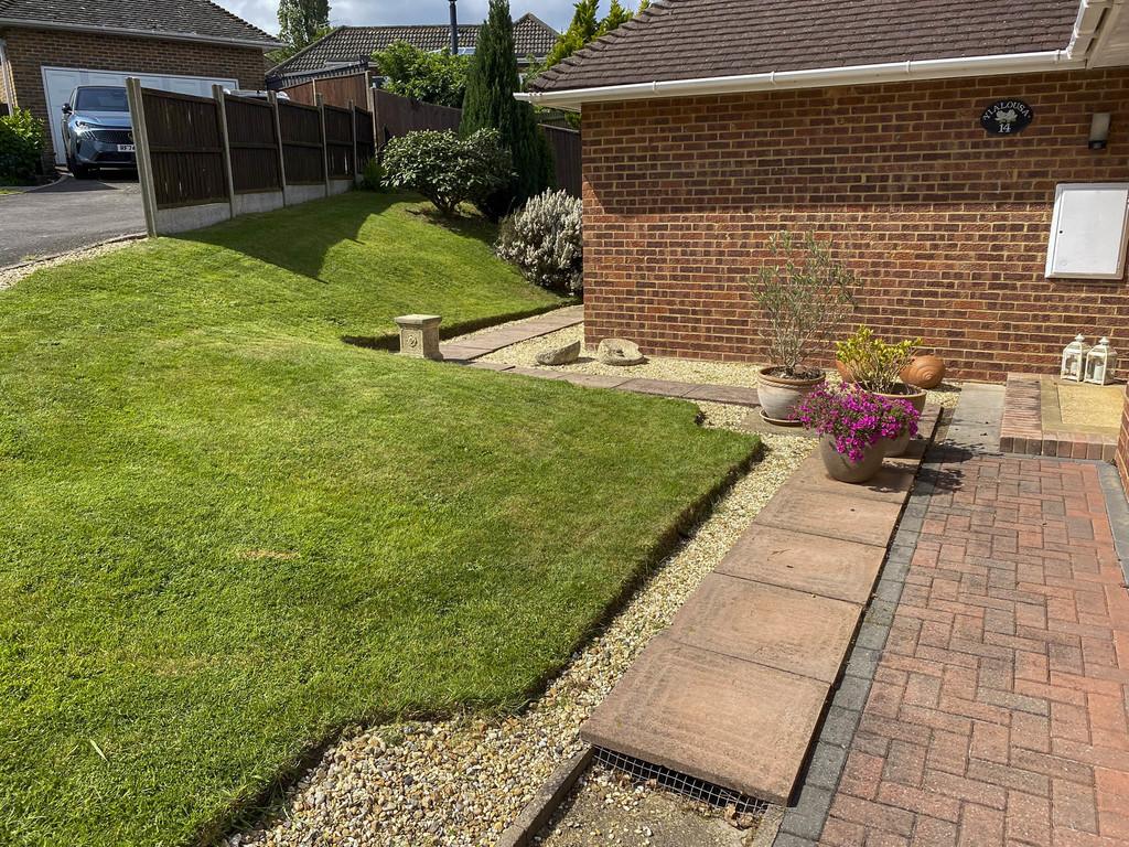 TNo14 Garden-04 (002)
