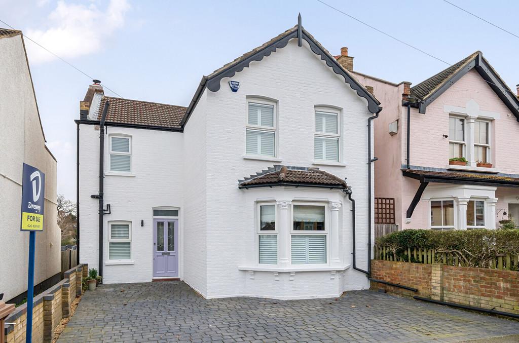 Birkbeck Road, Sidcup DA14 3 bed detached house £774,000