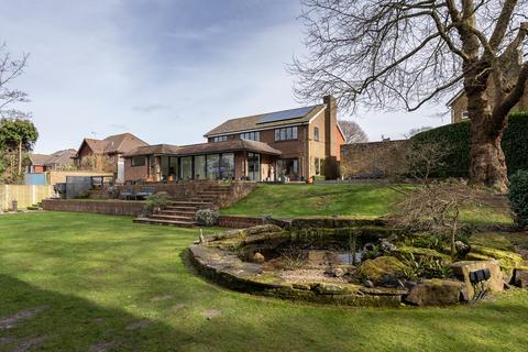 21 Pointers Hill, Westcott, Dorking, RH4 3PF