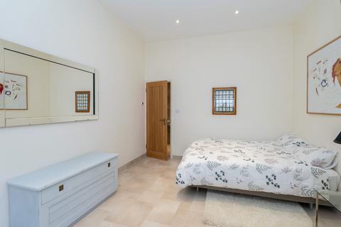21 Pointers Hill, Westcott, Dorking, RH4 3PF