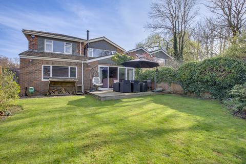 4 bedroom detached house for sale, Spinners Walk, Marlow