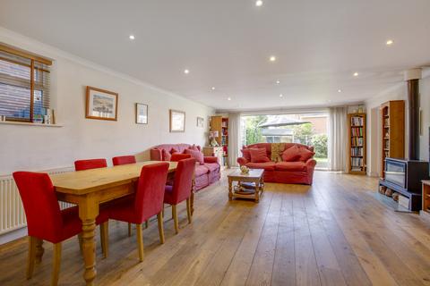 4 bedroom detached house for sale, Spinners Walk, Marlow