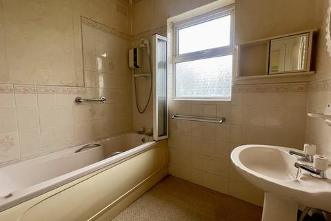 136 Barrows Lane, Birmingham, B26 1SD