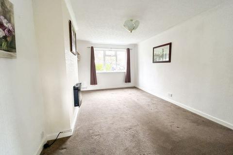 2 bedroom apartment for sale, Beacon Court, Chester Road, Streetly, B74 2HT
