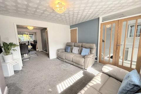 4 bedroom semi-detached house for sale, Yewtree Road, Streetly, Sutton Coldfield, B74 3SJ
