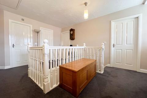 4 bedroom detached house for sale - Chestnut Walk, St. Edwards Park, ST13 7BJ
