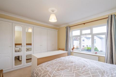 3 bedroom semi-detached house for sale, Bognor Road, Chichester