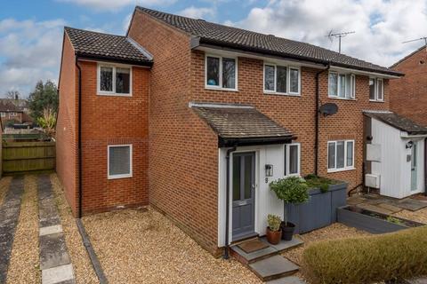 4 bedroom semi-detached house for sale, Springfield Close, Chichester