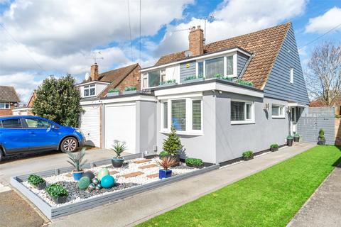 30 Taunton Close, Bexleyheath, DA7 6NN